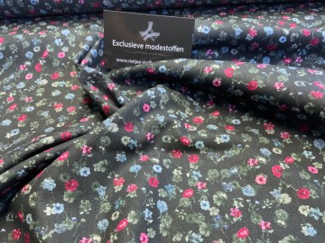 0d7de9c5 c471 401b a0c9 d3f9e69c1618