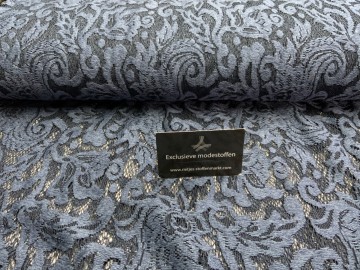 1793744b 20cc 4151 9b2e ec4a676adb15