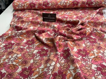 49cea8e3 5981 4f63 8449 734f27ab0d5e