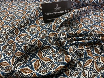 6da54353 143d 4a8a ab76 d374f532b1cb