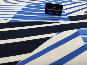 7661f915 9bcd 40ea 99b4 e61d52687065