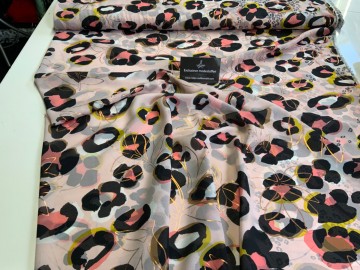 7a06fec0 aa8e 481d 8a94 d6730bad7ff9