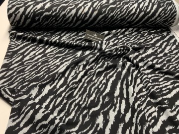 899800d3 1b4a 4d21 8a95 e744128fcd3c