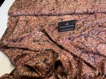 Bf8208a3 5d7b 4322 ada4 769ce30a80b2