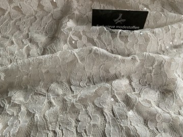 Cb15ffc6 eb8f 46b7 b63e 547f44cf33ae